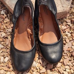 Lucky Brand  ballet flats 7.5 with clover heel!